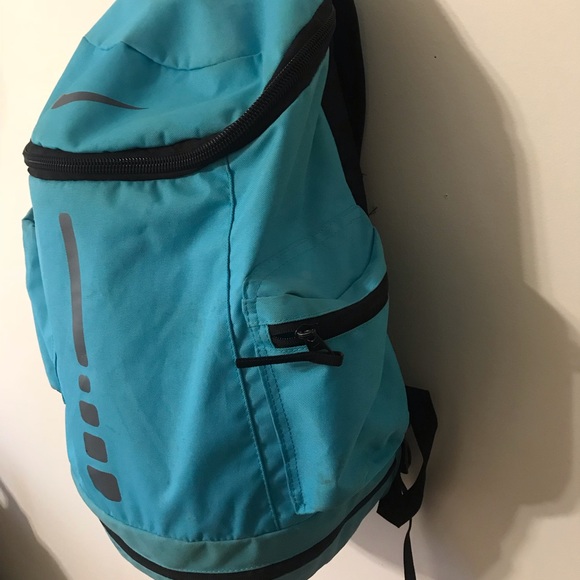 nike backpack - Picture 3 of 6